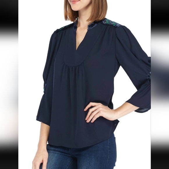 NWT Crown & Ivy Navy Blouse, Size Large - Picture 1 of 8